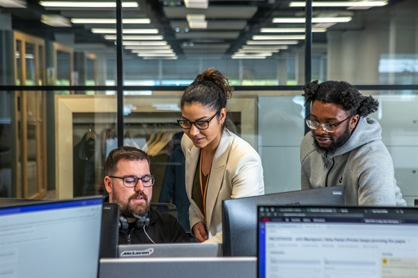 Empowering Women in Tech: Strategies for Inclusive Organisations